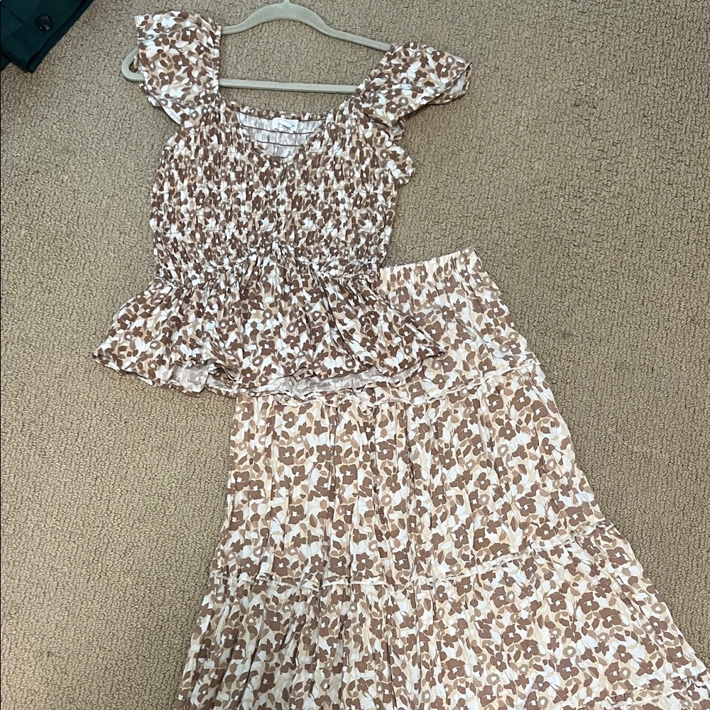 Japna Brown and White Floral Skirt Set